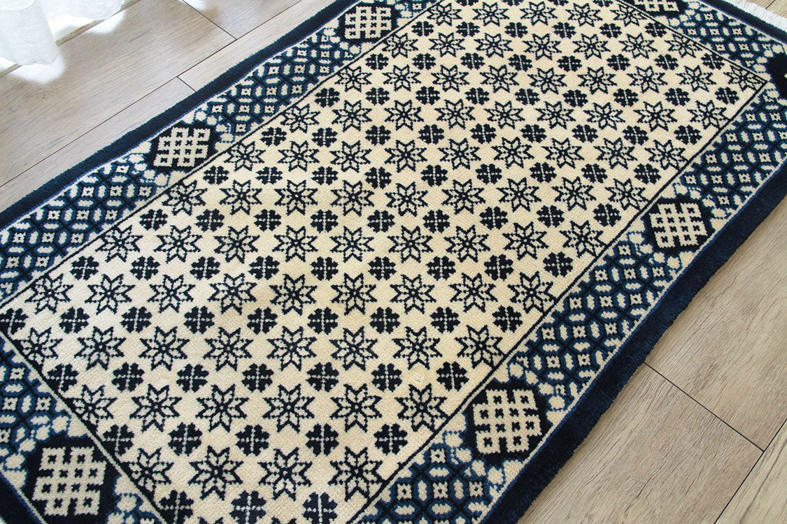 甘粛緞通　高級手織りウール緞通 ＃YASL230 BE  69×122cm