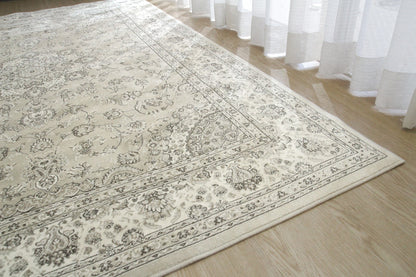 パレス Palace　ベルギー製モケット織りラグ　135×195cm ベージュ