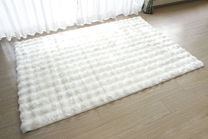 プルーム Plume　シルキータッチラグ