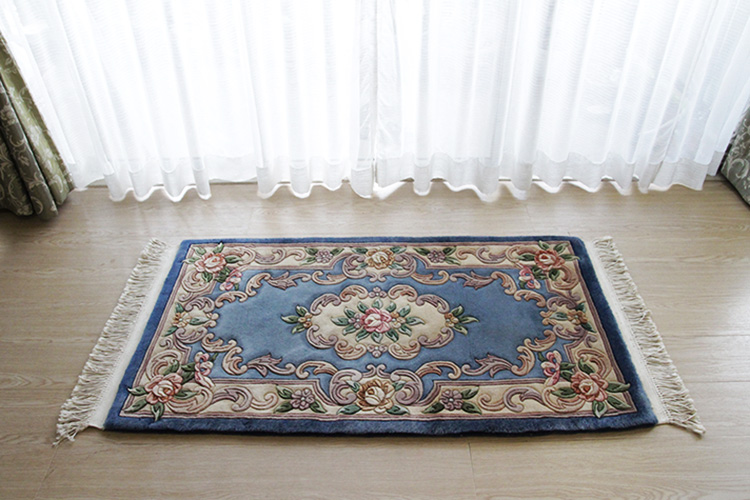 天津緞通  上質のウールを使用した手織り絨毯 ＃370　69×122cm ブルー