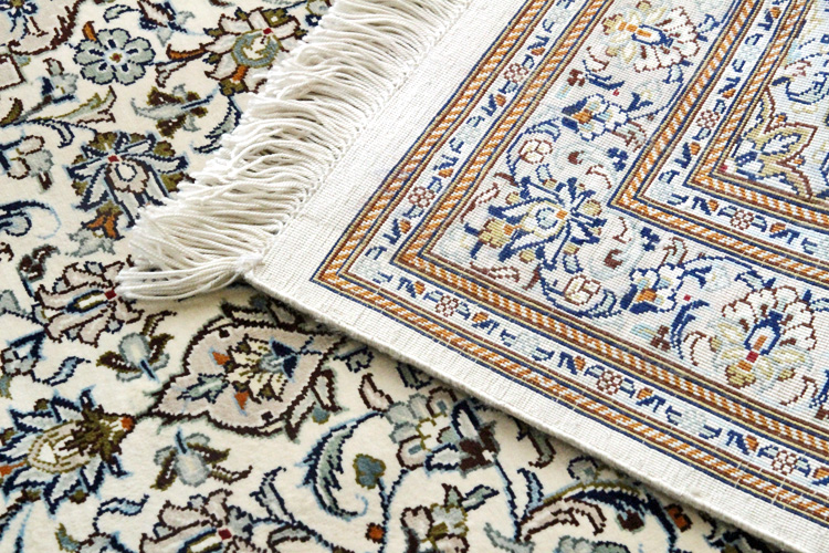 ペルシャ絨毯  クム産　シルク手織り  61×87cm　＃19085