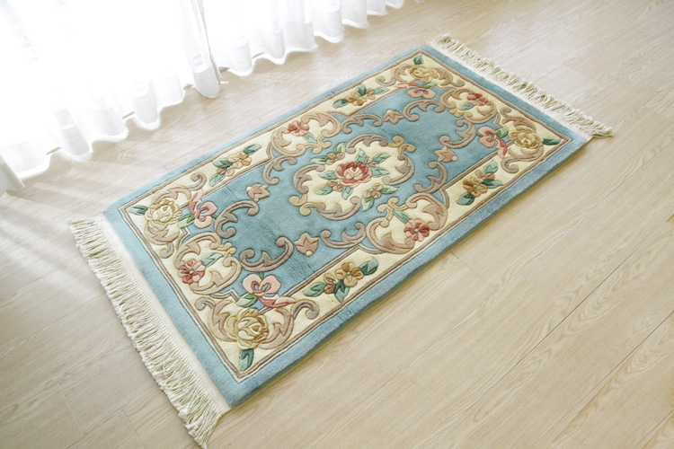 天津緞通  上質のウールを使用した手織り絨毯 ＃341  69×122cm グリーン