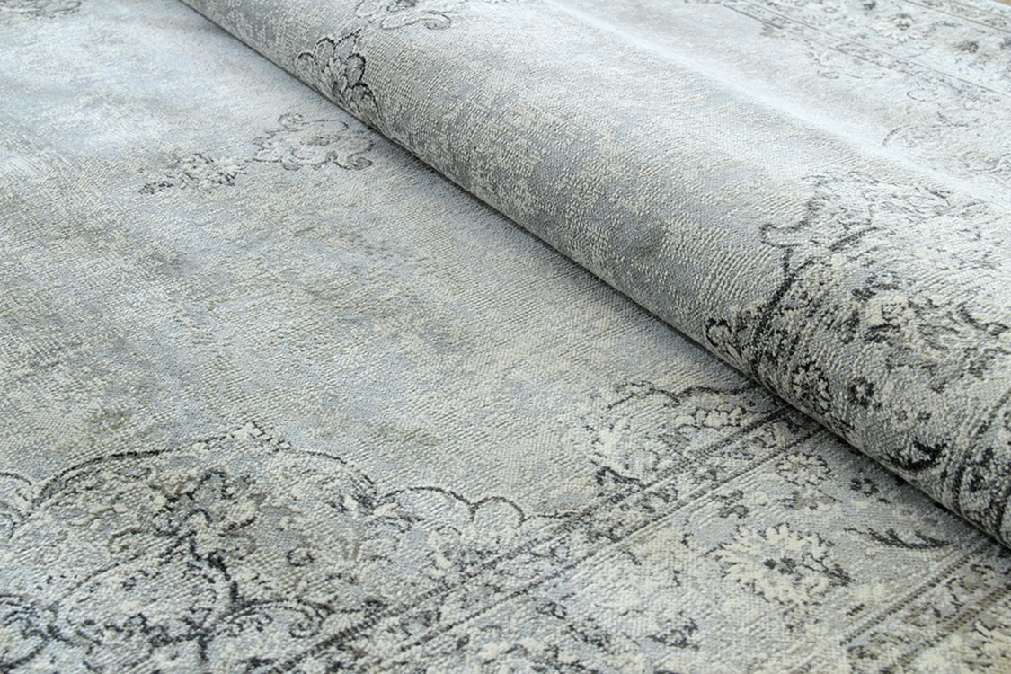 リオン Lyon ベルギー製 モケット織りラグ　グレー