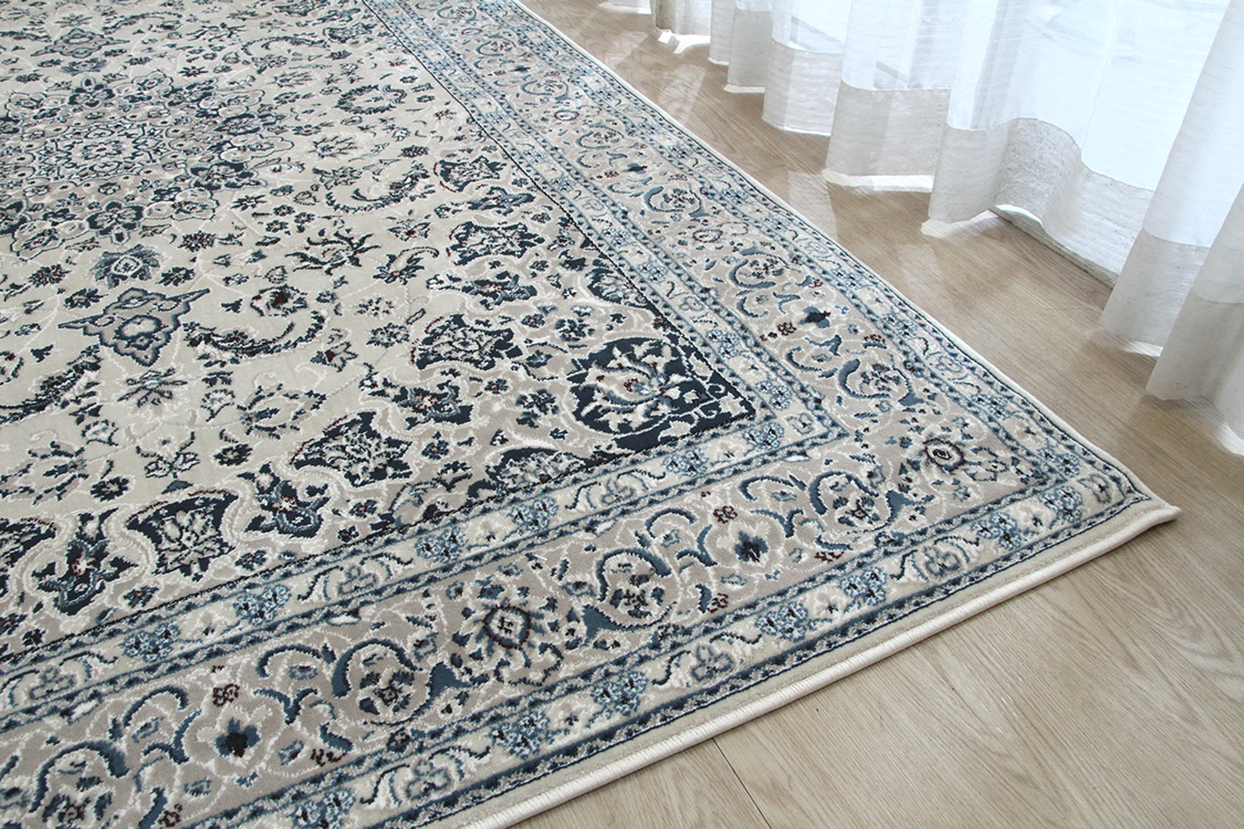 ナインデザイン Nain　ペルシャンテイストラグ ベージュ