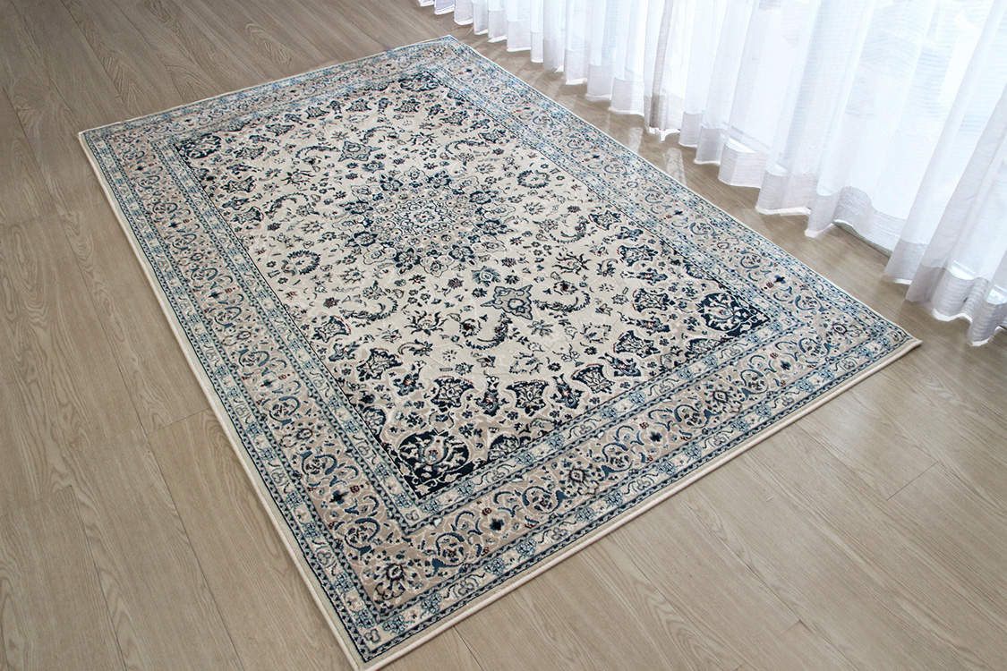 ナインデザイン Nain　ペルシャンテイストラグ ベージュ